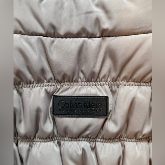 Calvin Klein Performance Sherpa  vest size small - Picture 10 of 12